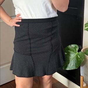 SANDRO Jeu Dot Jacquard Flare Skirt in Anthracite. Size 2 Euro/ 6US